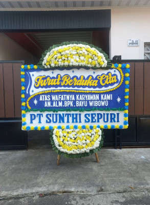 Papan Bunga Duka di Prabu Dipo
