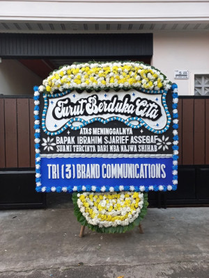 Papan Bunga Duka di Prabu Dipo